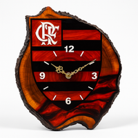 Relógio Rústico Artesanal Flamengo  em Madeira e Resina Epóxi